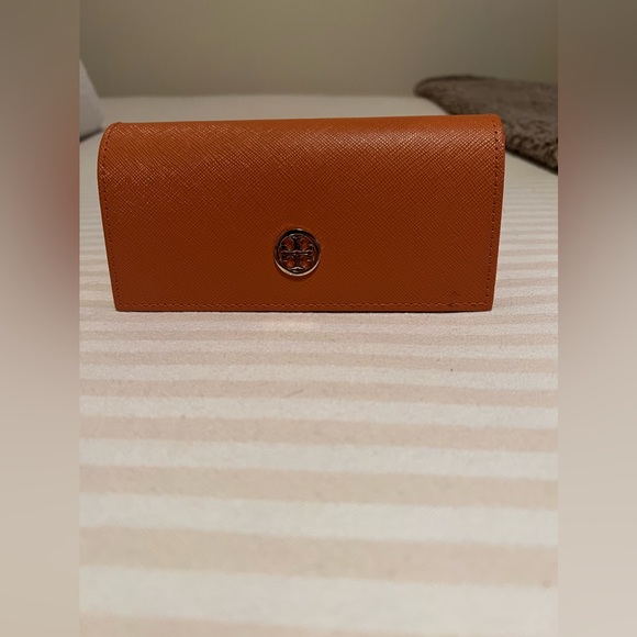 Excellent Used Condition | Tory Burch Women’s Sunglasses - Picture 7 of 10